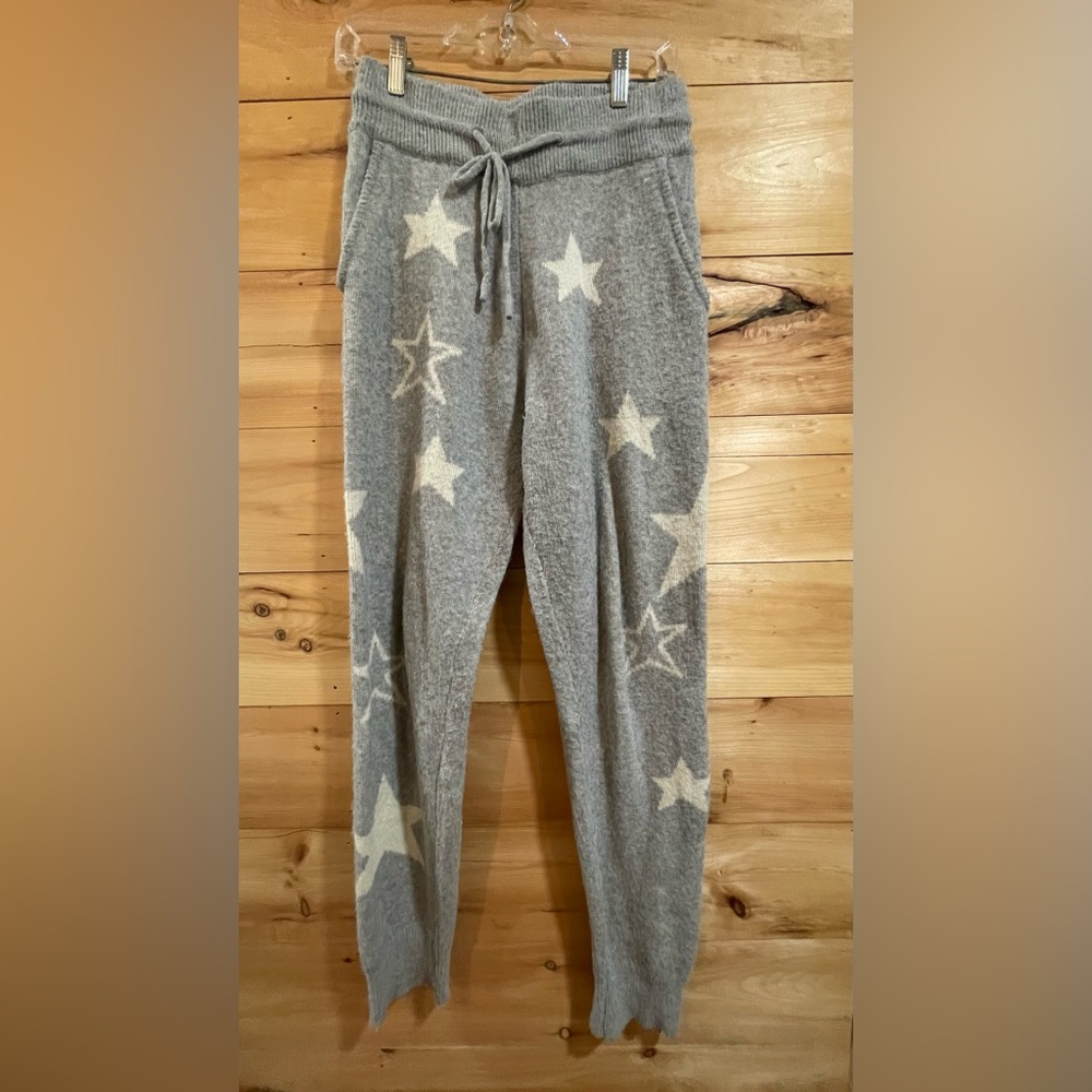 Altar’d State Fuzzy Star Joggers in XS Grey and White